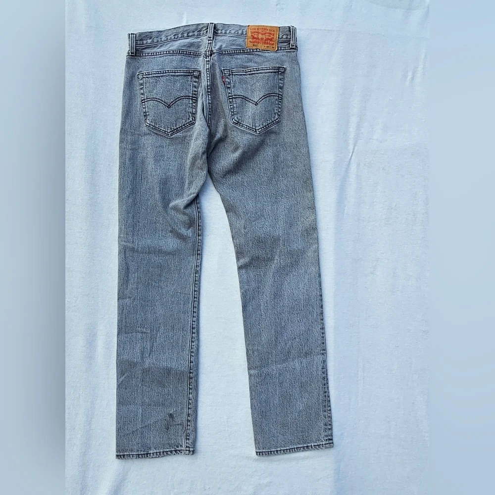 Levi's Men's Straight Jeans in Slate Gray - Picture 2 of 6